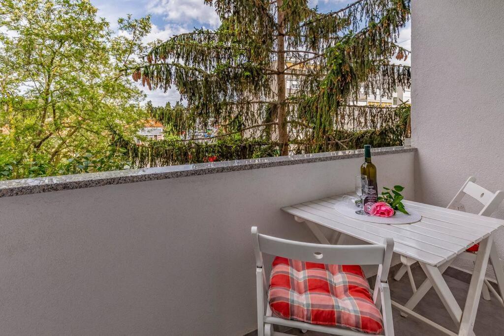 New Two Bedroom Apartment Maloni Pula Luaran gambar
